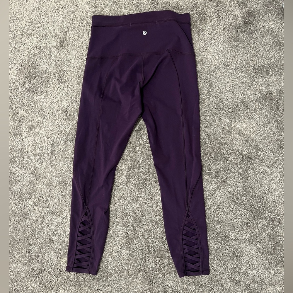 Rare Lululemon Dark Purple Leggings Size 8